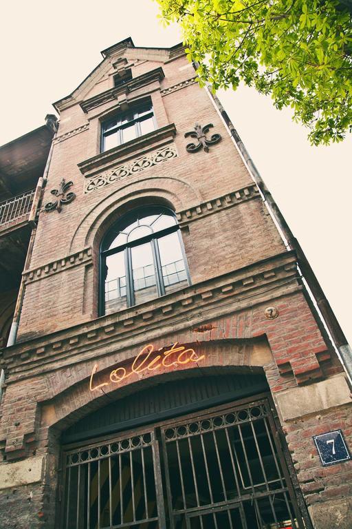 Walk Everywhere! Tbilisi Exterior photo